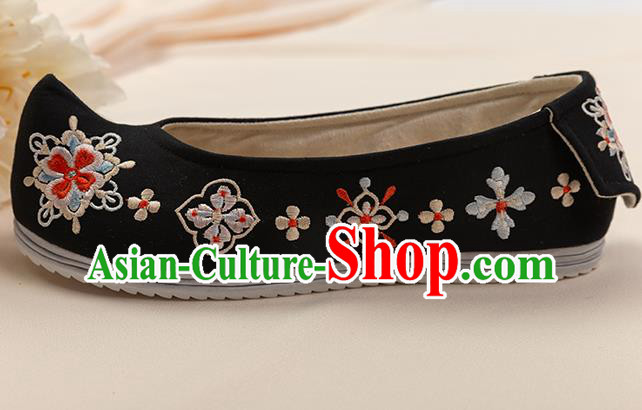 Asian Chinese Black Embroidered Shoes Wedding Shoes Traditional China Princess Shoes Hanfu Shoes for Women Asian Chinese Black Embroidered Shoes Wedding Shoes Traditional China Princess Shoes Hanfu Shoes for Women
