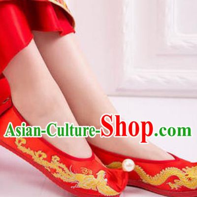 Chinese Embroidered Phoenix Shoes Traditional Opera Red Satin Shoes Wedding Shoes Hanfu Princess Shoes for Women