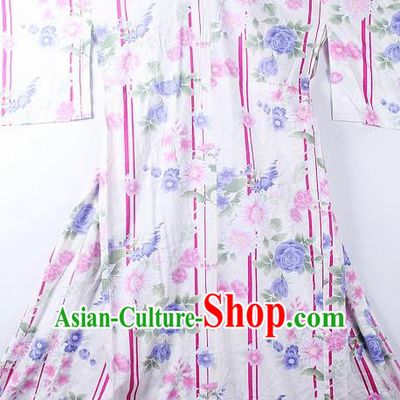 Asian Japanese Classical Roses Pattern White Furisode Kimono Ceremony Costume Traditional Japan Yukata Dress for Women