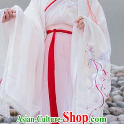 Chinese Ancient Han Dynasty Imperial Concubine Embroidered Historical Costume Antique Traditional Court Hanfu Dress for Women