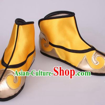 Traditional Chinese Beijing Opera Takefu Yellow Boots Handmade Ancient Swordsman Shoes for Men