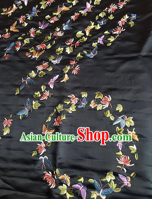 Chinese Handmade Embroidered Butterfly Chrysanthemum Silk Fabric Patch Traditional Embroidery Craft Chinese Handmade Embroidered Butterfly Chrysanthemum Silk Fabric Patch Traditional Embroidery Craft