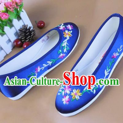 Asian Chinese National Embroidered Daisy Royalblue Shoes Ancient Princess Satin Shoes Traditional Hanfu Shoes for Women