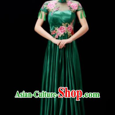 Customized Chinese Chorus Costumes Professional Modern Dance Stage Performance Green Dress for Women