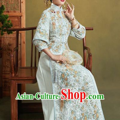 Chinese Traditional Wedding Xiu He Suit Embroidered Light Blue Jacket and Dress Ancient Bride Costumes for Women