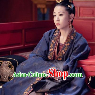 Traditional Chinese Drama Royal Nirvana Song Dynasty Senior Concubine Dress Ancient Noble Consort Zhao Costume and Headpiece for Women