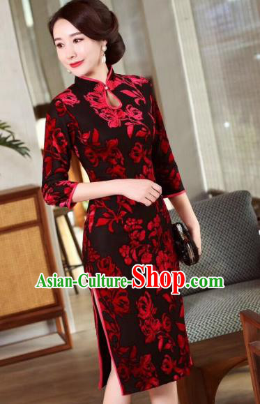 Chinese Traditional Qiapo Dress Velvet Cheongsam National Costumes for Women Chinese Traditional Qiapo Dress Velvet Cheongsam National Costumes for Women
