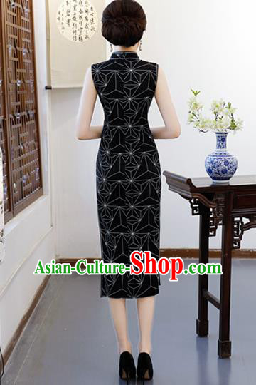 Chinese Traditional Qiapo Dress Black Cheongsam National Costumes for Women Chinese Traditional Qiapo Dress Black Cheongsam National Costumes for Women