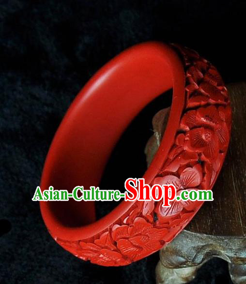 Traditional Chinese Handmade Wood Bracelet Lacquerware Carving Flowers Bangle Craft Traditional Chinese Handmade Wood Bracelet Lacquerware Carving Flowers Bangle Craft