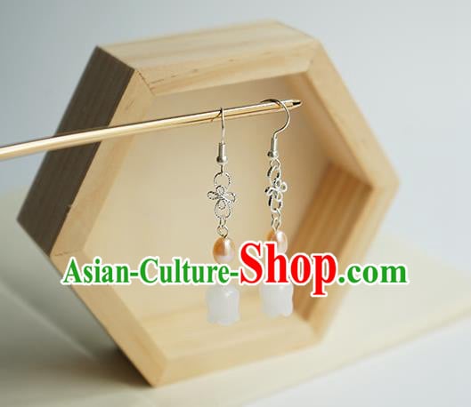 Handmade Chinese Classical White Convallaria Ear Accessories Ancient Women Hanfu Pearl Earrings Handmade Chinese Classical White Convallaria Ear Accessories Ancient Women Hanfu Pearl Earrings