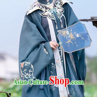 Chinese Ancient Patrician Woman Embroidered Navy Gown and Skirt Traditional Hanfu Dress Ming Dynasty Historical Costumes