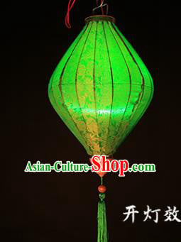 Chinese Traditional Flowers Pattern Green Silk Lanterns Handmade Hanging Lantern New Year Palace Lamp Chinese Traditional Flowers Pattern Green Silk Lanterns Handmade Hanging Lantern New Year Palace Lamp