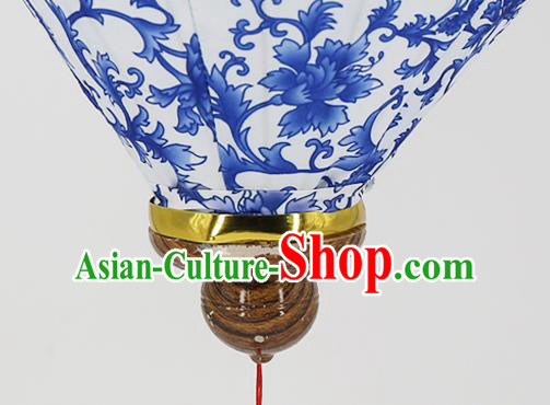 Chinese Traditional Printing Palace Lanterns Handmade Hanging Lantern Classical Festive New Year Diamond Lamp Chinese Traditional Printing Palace Lanterns Handmade Hanging Lantern Classical Festive New Year Diamond Lamp