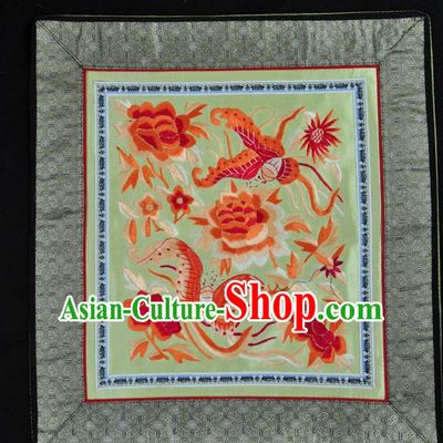 Traditional Chinese Embroidered Decorative Painting Hand Embroidery Butterfly Peony Silk Wall Picture Craft
