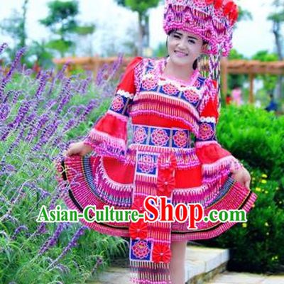 Traditional Yunnan Minority Clothing China Yao Ethnic Bride Clothing Red Short Dress and Headwear