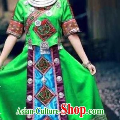 China Ethnic Embroidered Green Blouse and Skirt Miao Nationality Minority Folk Dance Clothing Traditional Hmong Women Apparels