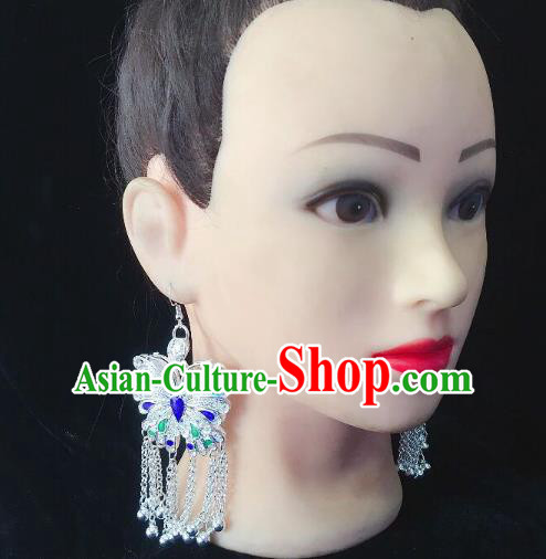 China Hmong Silver Butterfly Ear Accessories Handmade Guizhou Miao Ethnic Bells Tassel Earrings China Hmong Silver Butterfly Ear Accessories Handmade Guizhou Miao Ethnic Bells Tassel Earrings