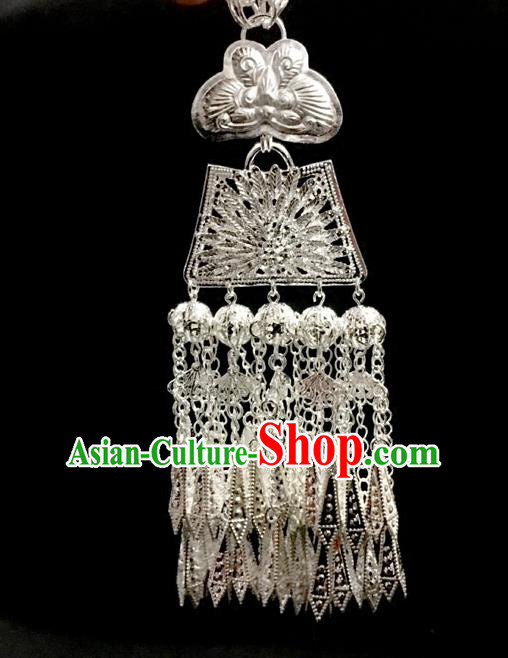 China Traditional Dong Minority Nationality Folk Dance Necklace Ethnic Accessories Butterfly Necklet China Traditional Dong Minority Nationality Folk Dance Necklace Ethnic Accessories Butterfly Necklet