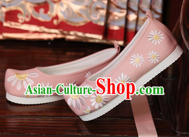 Handmade China Embroidered Daisy Shoes Princess Shoes Opera Shoes Pink Cloth Shoes Handmade China Embroidered Daisy Shoes Princess Shoes Opera Shoes Pink Cloth Shoes