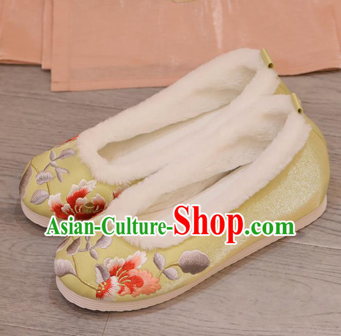 China Princess Shoes Opera Shoes Handmade Cloth Shoes Embroidered Hibiscus Yellow Shoes China Princess Shoes Opera Shoes Handmade Cloth Shoes Embroidered Hibiscus Yellow Shoes