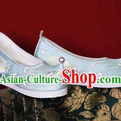 China Handmade Shoes Hanfu Shoes Princess Shoes Embroidered Shoes Ming Dynasty Young Lady Light Blue Satin Shoes