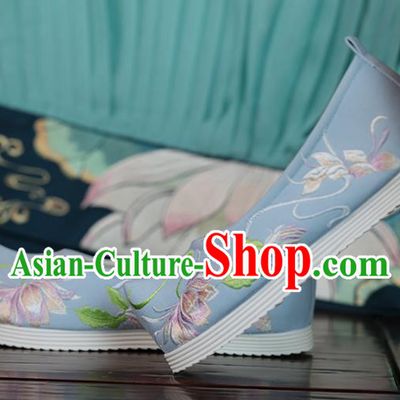 China Princess Shoes Women Shoes Handmade Hanfu Shoes Light Blue Cloth Shoes Embroidered Epiphyllum Shoes