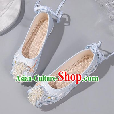 China Handmade Light Blue Satin Shoes Embroidered Epiphyllum Shoes Hanfu Pearls Shoes Ancient Princess Shoes