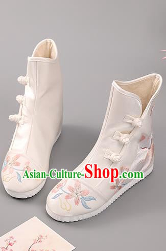 Chinese National Embroidered Fox Boots Ancient Hanfu Shoes Handmade White Cloth Boots Chinese National Embroidered Fox Boots Ancient Hanfu Shoes Handmade White Cloth Boots