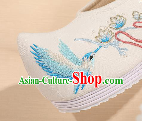 China Handmade Embroidered White Bow Shoes Hanfu Princess Shoes Cloth Shoes China Handmade Embroidered White Bow Shoes Hanfu Princess Shoes Cloth Shoes