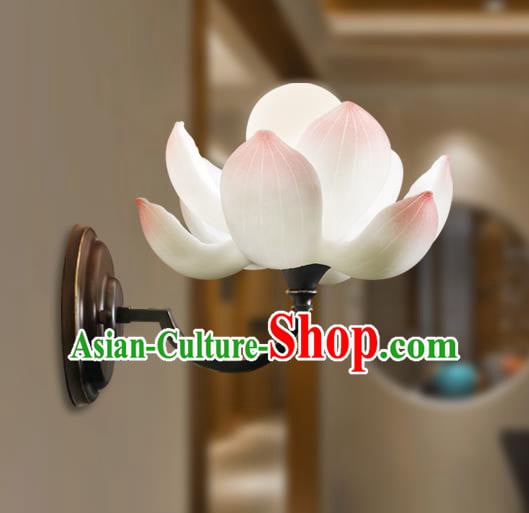 Chinese Handmade Wall Lamp Classical Lanterns Traditional Pink Lotus Lantern Iron Art Bedside Lamp Chinese Handmade Wall Lamp Classical Lanterns Traditional Pink Lotus Lantern Iron Art Bedside Lamp