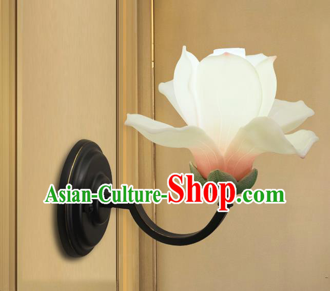 Chinese Handmade Pink Magnolia Wall Lamp Classical Lanterns Iron Art Bedside Lamp Traditional Lantern Chinese Handmade Pink Magnolia Wall Lamp Classical Lanterns Iron Art Bedside Lamp Traditional Lantern