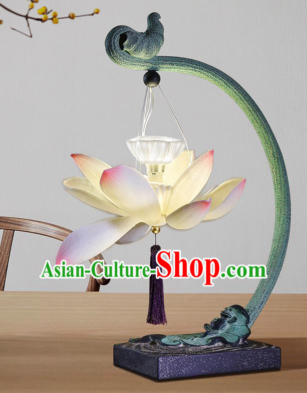 China Handmade Resin Lotus Table Lamp Desk Lantern Traditional Home Decorations China Handmade Resin Lotus Table Lamp Desk Lantern Traditional Home Decorations