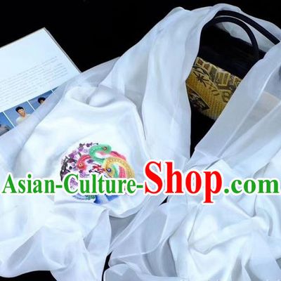Traditional China Embroidered Phoenix Tippet White Silk Scarf Suzhou Embroidery Craft Mother Cappa