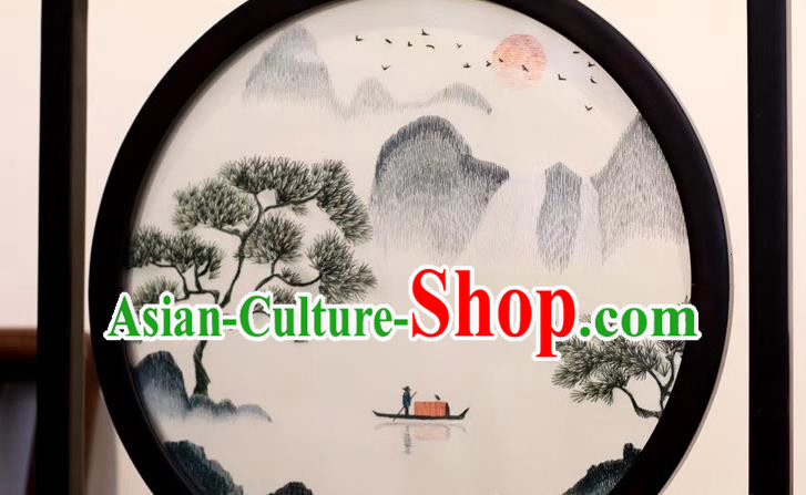 China Handmade Table Ornament Embroidery Craft Suzhou Embroidered Fishermen Rosewood Desk Screen China Handmade Table Ornament Embroidery Craft Suzhou Embroidered Fishermen Rosewood Desk Screen
