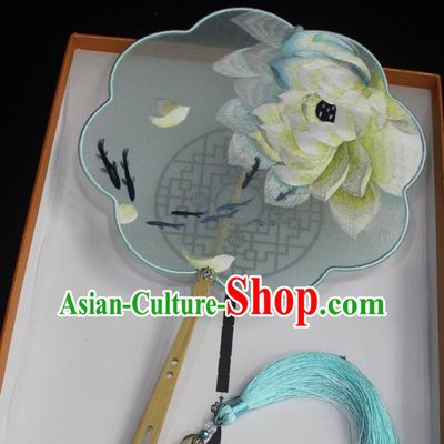 China Embroidery Lotus Palace Fan Court Silk Fan Traditional Hanfu Fan Handmade Suzhou Embroidered Dance Fan