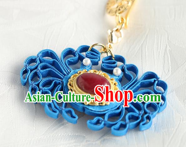 China Cheongsam Blue Silk Crab Breastpin Handmade Traditional Accessories Brooch China Cheongsam Blue Silk Crab Breastpin Handmade Traditional Accessories Brooch