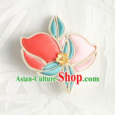 China Handmade Silk Peach Brooch Breastpin Traditional Cheongsam Accessories