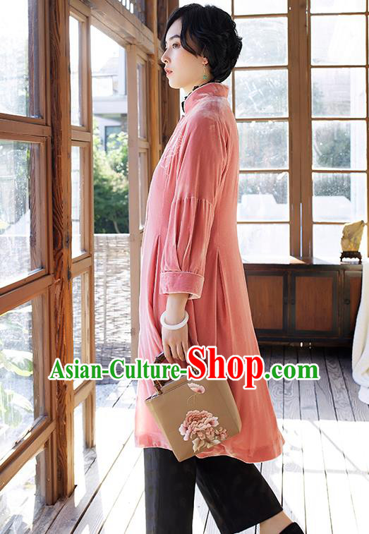 Chinese Women Embroidered Pink Velvet Coat Outer Garment Traditional Clothing Chinese Women Embroidered Pink Velvet Coat Outer Garment Traditional Clothing