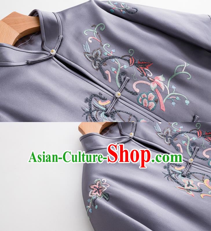 Chinese Women Embroidered Lilac Satin Coat Outer Garment Traditional Winter Clothing Chinese Women Embroidered Lilac Satin Coat Outer Garment Traditional Winter Clothing