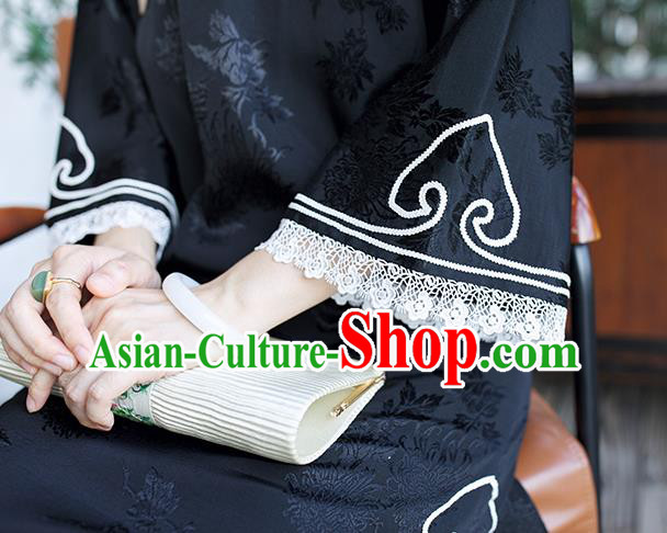 China Traditional Embroidered Black Qipao Women Classical Dress Clothing Wide Sleeve Cheongsam China Traditional Embroidered Black Qipao Women Classical Dress Clothing Wide Sleeve Cheongsam