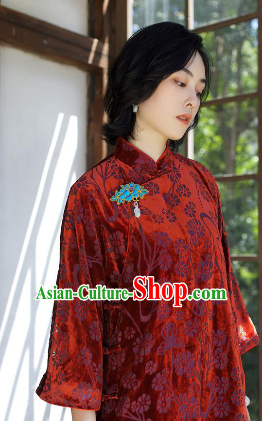 China Women Clothing Red Velvet Cheongsam Traditional Classical Long Qipao Dress China Women Clothing Red Velvet Cheongsam Traditional Classical Long Qipao Dress
