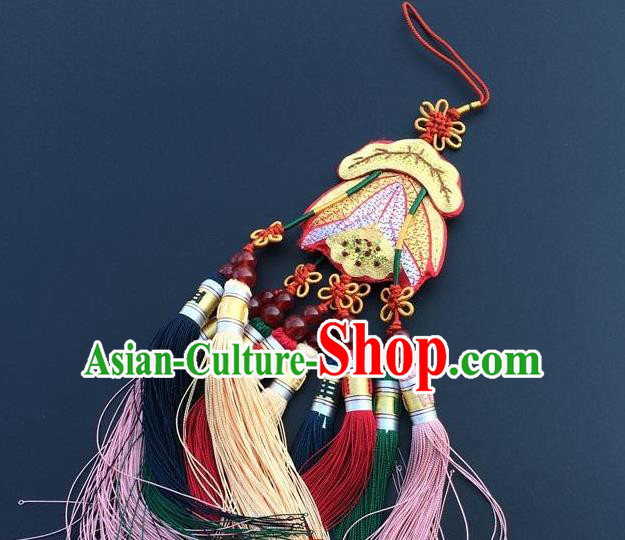 Traditional China Embroidery Golden Lotus Craft Embroidered Car Pendant Traditional China Embroidery Golden Lotus Craft Embroidered Car Pendant
