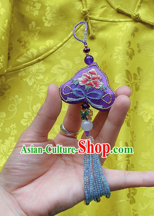 China Traditional Accessories Embroidered Purple Silk Brooch Classical Cheongsam Pearls Tassel Pendant China Traditional Accessories Embroidered Purple Silk Brooch Classical Cheongsam Pearls Tassel Pendant