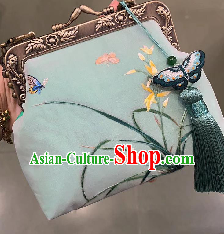 China Traditional Embroidered Green Silk Bag Suzhou Embroidery Orchids Handbag China Traditional Embroidered Green Silk Bag Suzhou Embroidery Orchids Handbag
