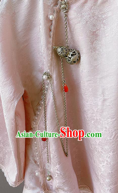 China Classical Cheongsam Carving Gourd Tassel Pendant Traditional Cupronickel Accessories Brooch China Classical Cheongsam Carving Gourd Tassel Pendant Traditional Cupronickel Accessories Brooch
