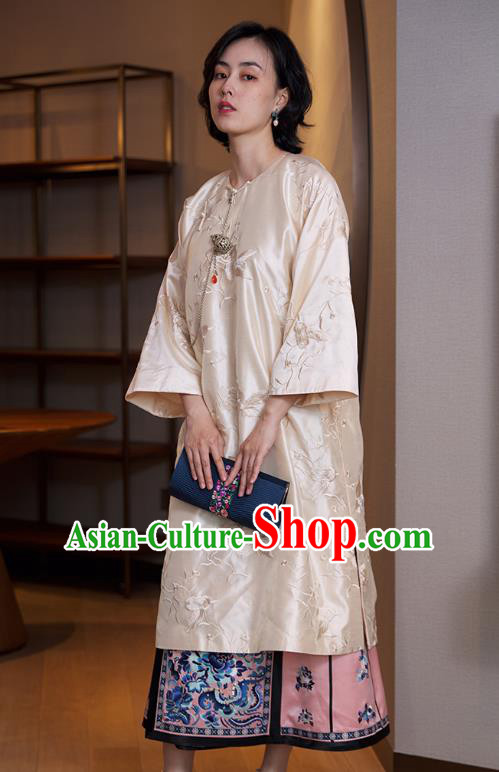 China Traditional Embroidered Beige Cheongsam Classical Qipao Dress National Women Clothing China Traditional Embroidered Beige Cheongsam Classical Qipao Dress National Women Clothing