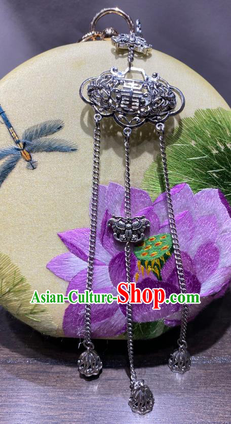 China Traditional Cheongsam Accessories Classical Carving Butterfly Brooch Tassel Pendant China Traditional Cheongsam Accessories Classical Carving Butterfly Brooch Tassel Pendant