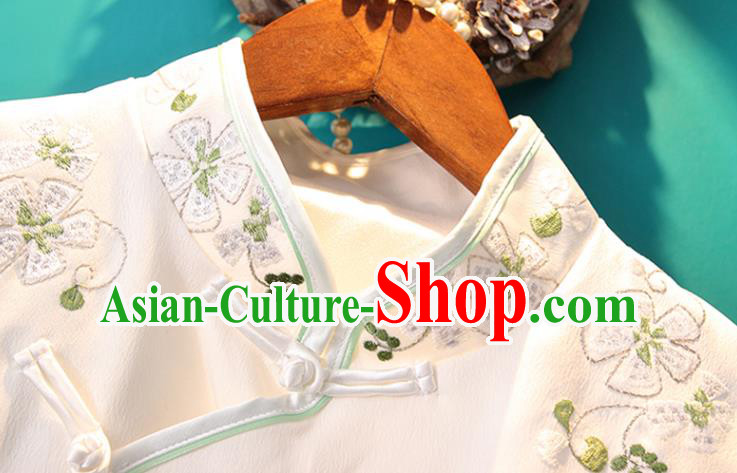 Chinese Embroidered White Jacket National Upper Outer Garment Tang Suit Shirt Chinese Embroidered White Jacket National Upper Outer Garment Tang Suit Shirt