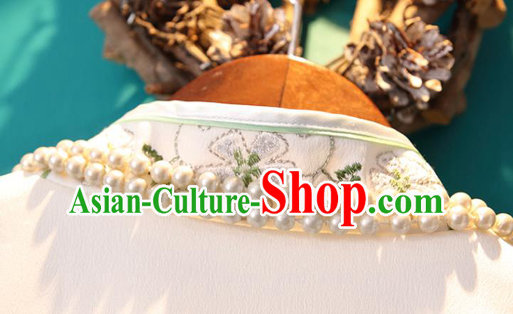 Chinese Embroidered White Jacket National Upper Outer Garment Tang Suit Shirt Chinese Embroidered White Jacket National Upper Outer Garment Tang Suit Shirt