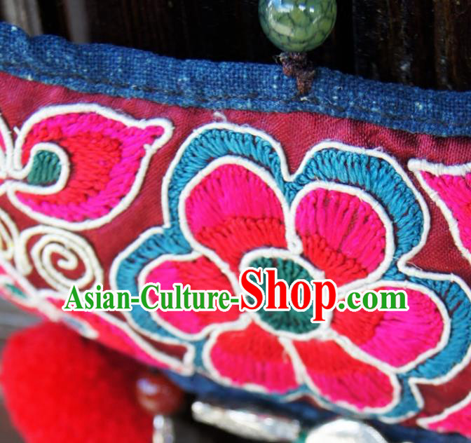 China Handmade National Embroidered Necklace Red Tassel Necklet Ethnic Women Accessories China Handmade National Embroidered Necklace Red Tassel Necklet Ethnic Women Accessories